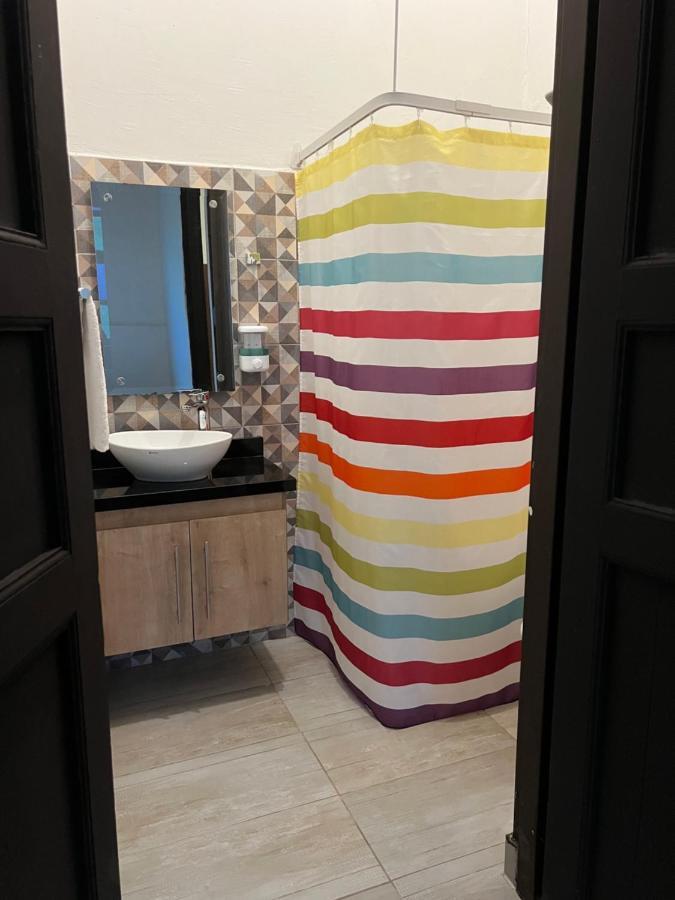 Casa Blanca San Antonio Hostal Boutique Cali Esterno foto
