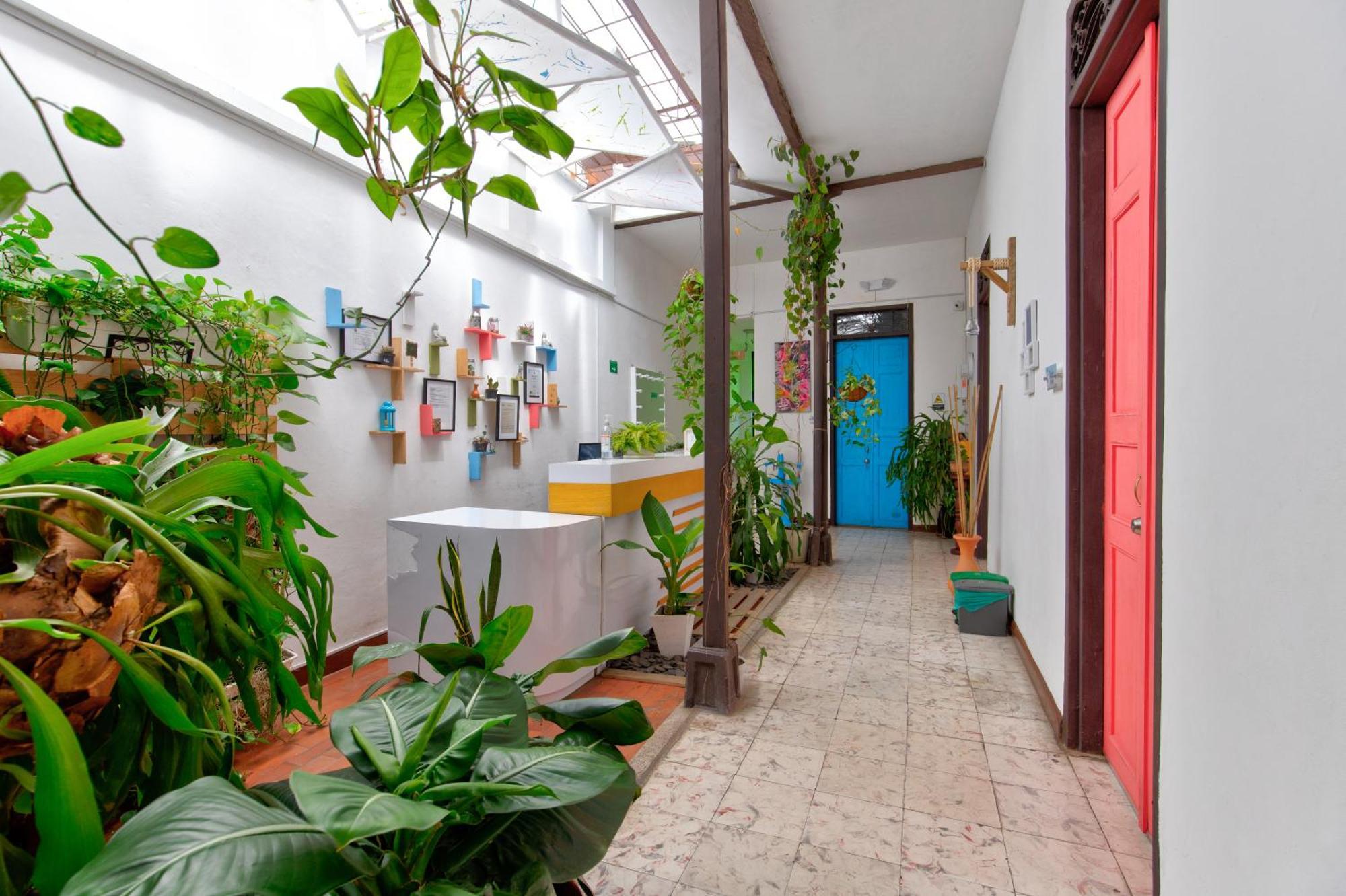 Casa Blanca San Antonio Hostal Boutique Cali Esterno foto