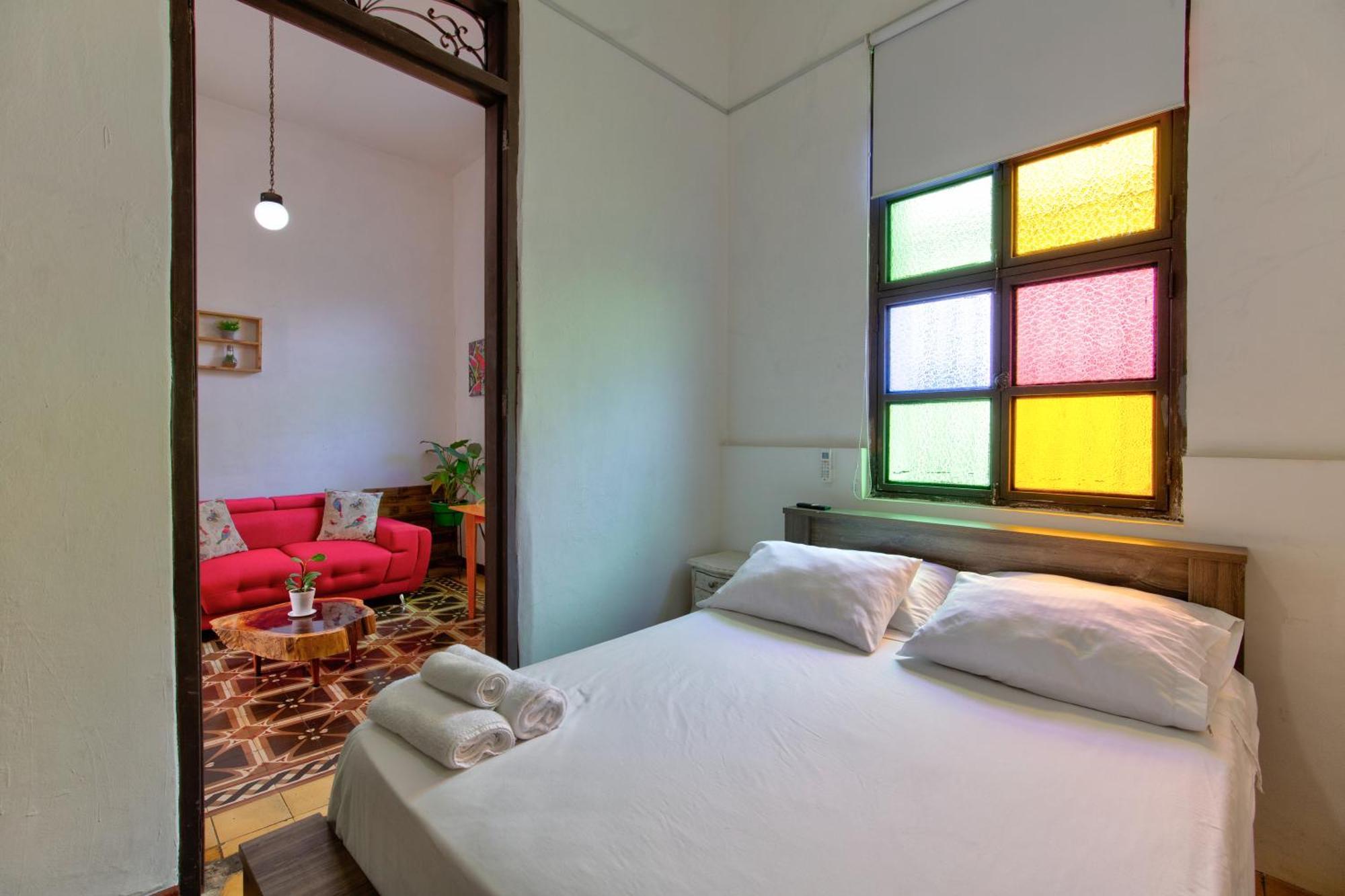 Casa Blanca San Antonio Hostal Boutique Cali Esterno foto